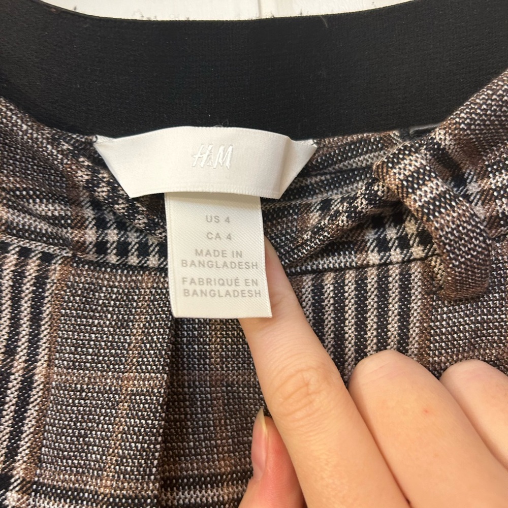 H&M Cropped Slim Slacks - Picture 3 of 3